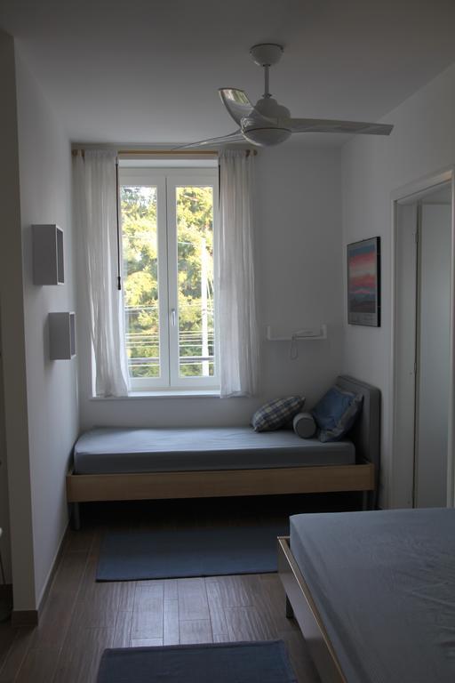 La Ciliegia Bianca Bed & Breakfast Belgirate Bilik gambar