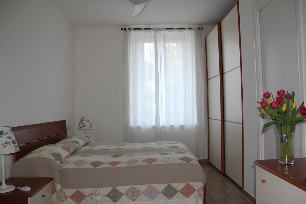 La Ciliegia Bianca Bed & Breakfast Belgirate Bilik gambar
