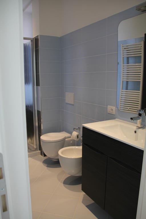 La Ciliegia Bianca Bed & Breakfast Belgirate Bilik gambar